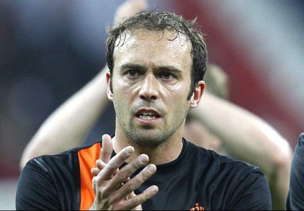 Ajax y Feyenoord, interesados en Joris Mathijsen