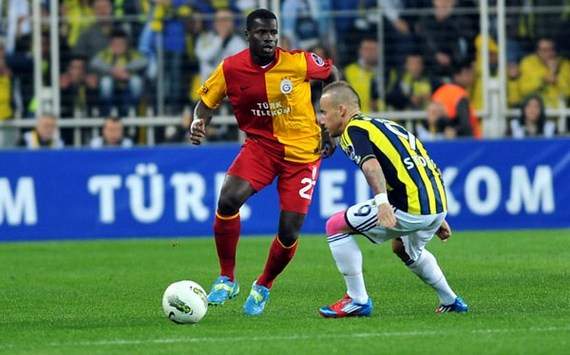 Galatasaray’s Emmanuel Eboue escapes fan attack in Turkey