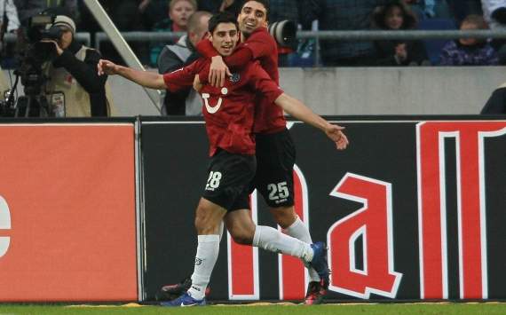 Stindl und Abdellaoue jubeln gegen Köln