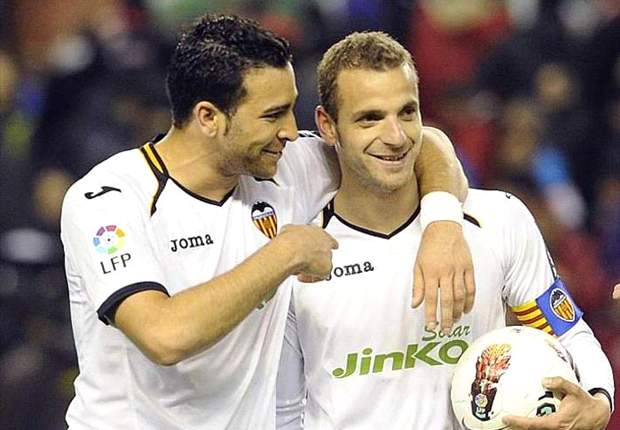 Soldado hoping to end career at Valencia after signing new five-year contract