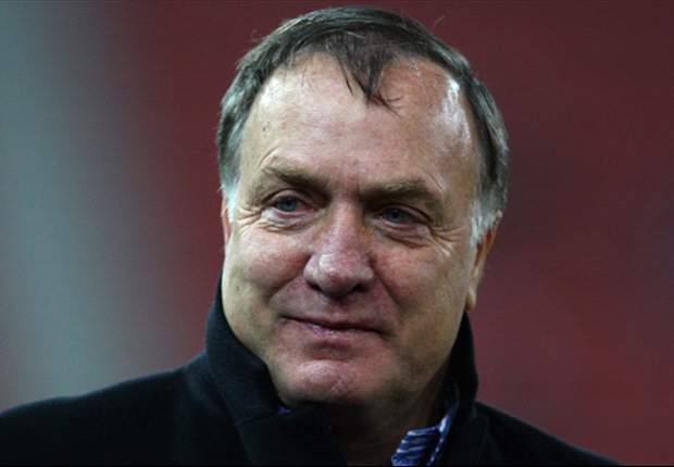 HOL, PSV - Advocaat en approche