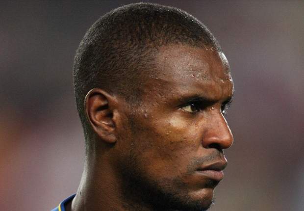Barcelona boss Guardiola visits Abidal in hospital