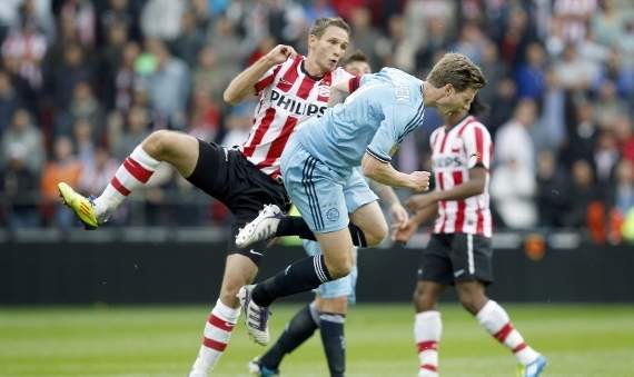 Tim Matavz and Jan Vertonghen, PSV - Ajax