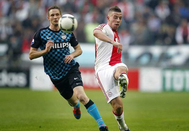 Alderweireld will stay at Ajax despite Newcastle interest