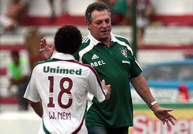 Caetano não descarta venda de Wellington Nem no Fluminense