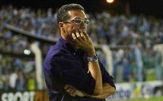 Um Grêmio 'pesado' e 'feio'