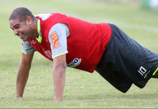 Adriano to take legal action against Corinthians