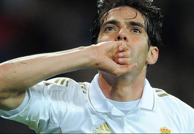 Jornal volta a especular saída de Kaká do Real Madrid
