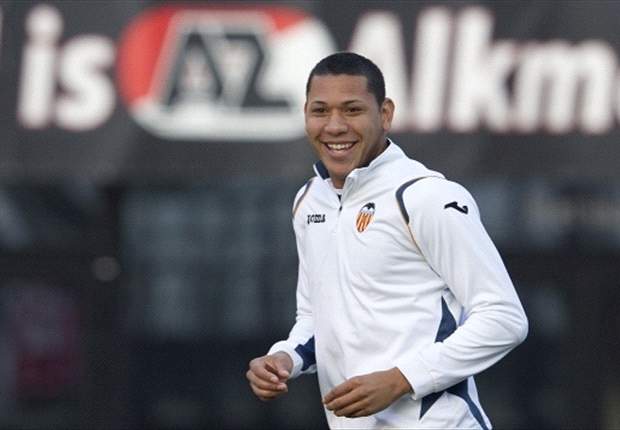 Valencia's Maduro worried over Euro 2012 place