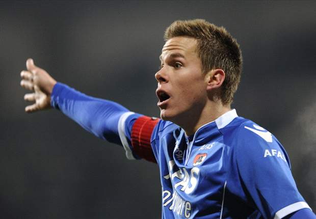Ajax have made Moisander approach, comfirms AZ director