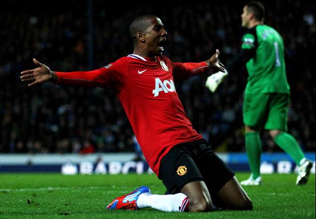 Ashley Young: QPR could spoil Manchester City's title party