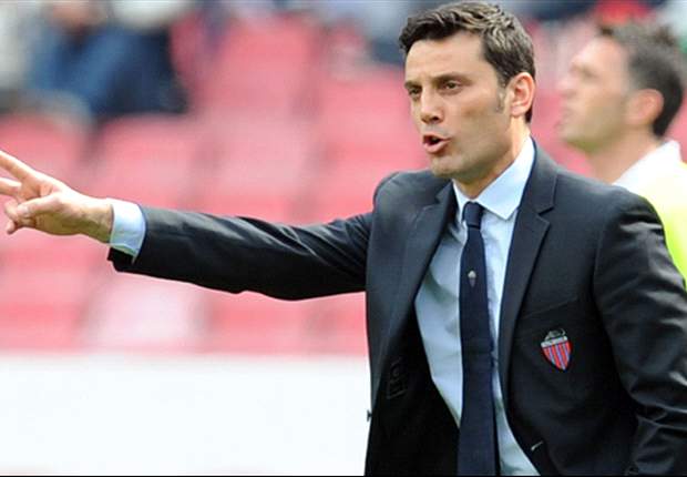 Montella va o no alla Fiorentina? La Viola intanto sonda il mercato: El Hamdaoui e Lucas Biglia vecchie fiamme, c'è anche Kuyt...