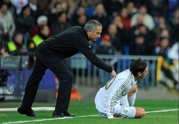Which Real Madrid starting XI should Mourinho pick against Bayern Munich?