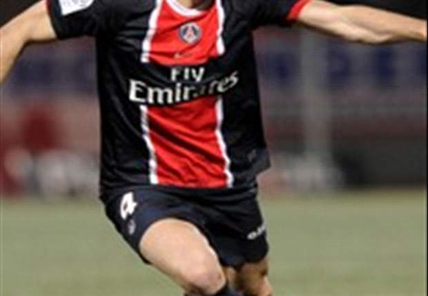 Paris Saint-Germain interested in exchanging Bisevac for Lyon's Reveillere - report