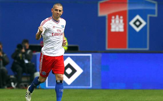Fulham hace oficial el fichaje de Mladen Petric, pretendido por el Málaga