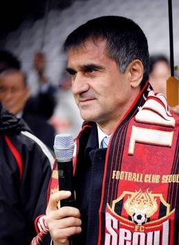 Şenol Güneş (FC Seoul Teknik Direktörü) (xportsnews)