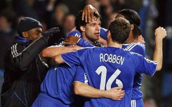Ballack macht den Blues (AFP)