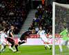 Bayer Leverkusen siegt locker gegen Kaiserslautern und bleibt auf einem Europa League-Platz