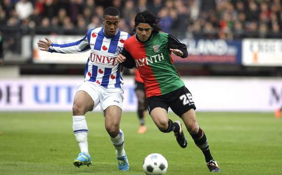 : NEC - sc Heerenveen, Pele van Aanholt vs. Navarone Foor