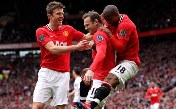EPL, Wayne Rooney; Michael Carrick; Ashley, Manchester United v Aston Villa