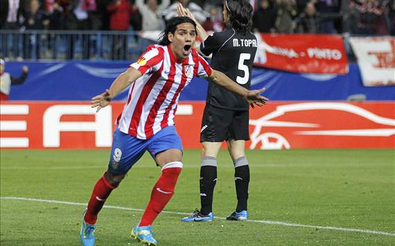 Atletico Madrid vs Valencia - Radamel Falcao celebra