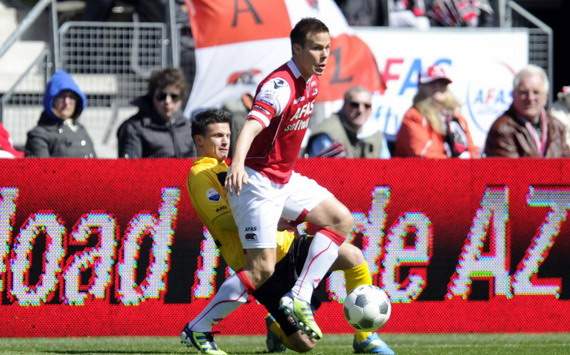 AZ - VVV, Bryan Linssen vs. Niklas Moisander