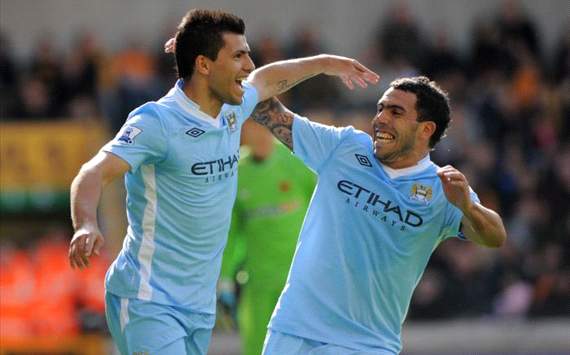 Premier League, Manchester City vs Wolverhamption, Sergio Aguero and Carlos Tevez