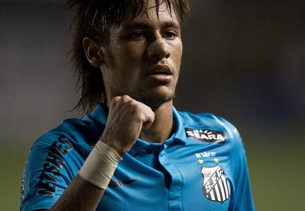 Neymar admite forte marcação e diz que precisar mudar