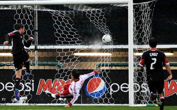 Chris Pontius, Danny Cruz, D.C. United, New York Red Bulls, MLS