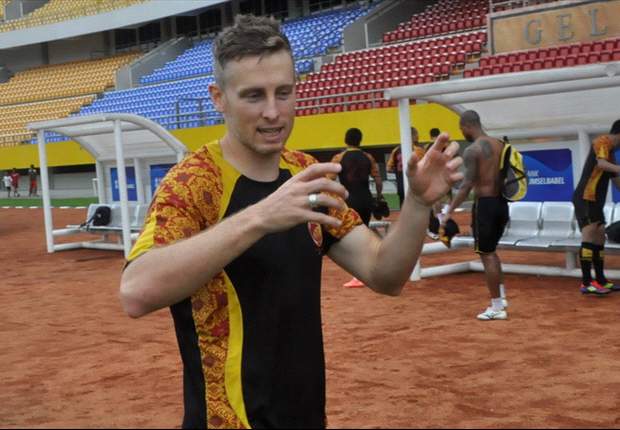 Jamie Coyne sweats on return to Indonesian Super League champions Sriwijaya