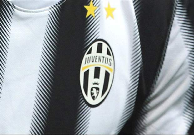 'The official verdict of 28 titles is farcical' - Do Juventus have the right to add a third gold star to their shirt?