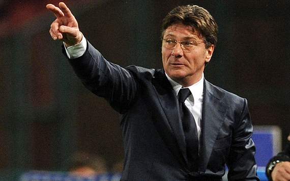Napoli will evolve after the loss of Lavezzi, says Mazzarri