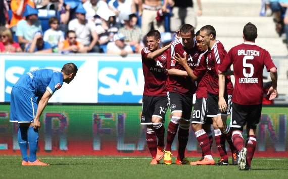 Pekhart lässt Nürnberg jubeln
