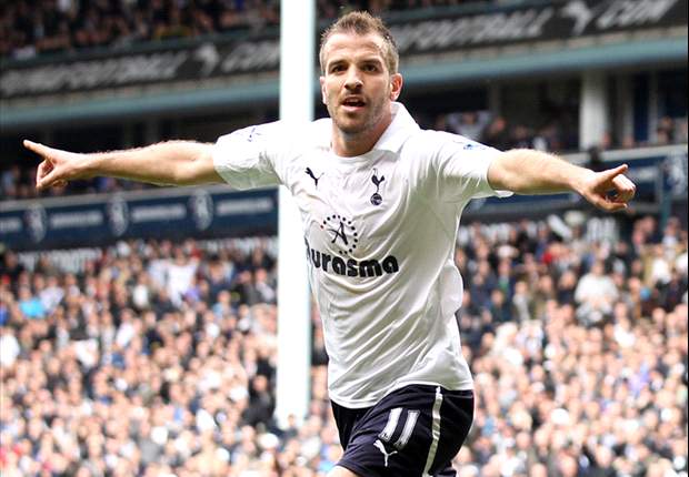 Schalke interested in Tottenham's Van der Vaart