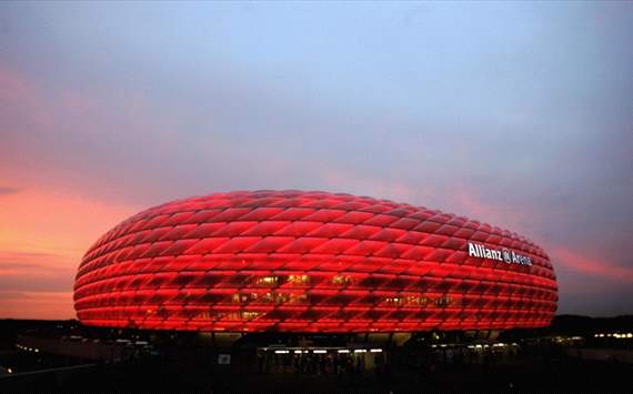 Allianz Arena, Munich, Red