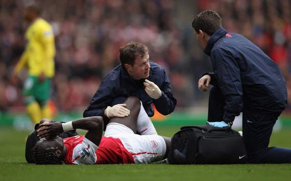 Sagna to miss Euro 2012 after breaking leg in Arsenal's 3-3 draw against Norwich City