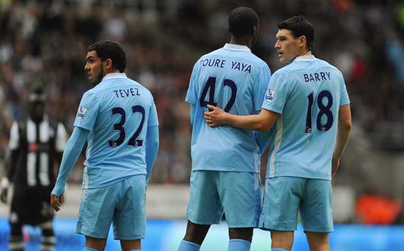 EPL - Newcastle United vs Manchester City,Carloz Tevez,Yaya Toure & Gareth Barry