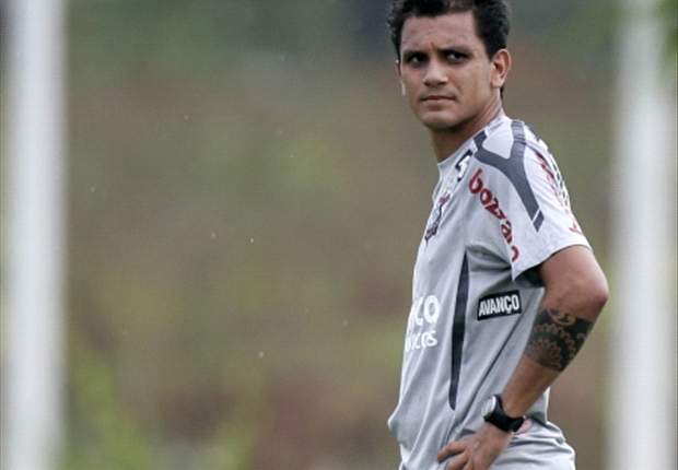 EXCLUSIVO! Goal.com entrevista Fábio Santos, lateral-esquerdo do Corinthians
