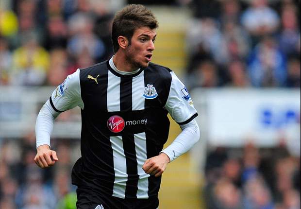 Santon commits to Newcastle and hopes France full-back Debuchy will join