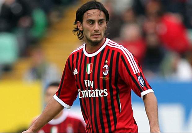 Aquilani will remain at Liverpool despite Fiorentina interest, insists agent