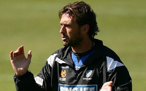 In-demand Tony Popovic enter talks with both Sydney's A-League club, and decision must be quick
