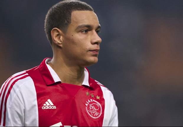 Gregory Van der Wiel ya es del PSG