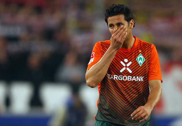 Report: Pizarro signs one-year deal with Bayern  