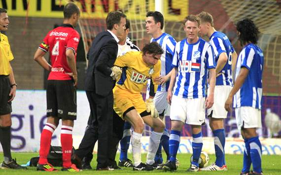 Helmond Sport houdt Eindhoven in bedwang