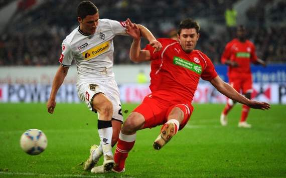 Official: Borussia Monchengladbach loan Australian Mathew Leckie to FSV Frankfurt