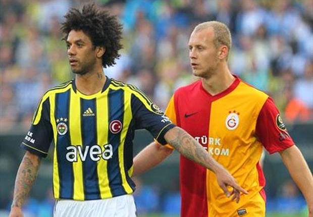 Fenerbahce supporters run riot after Istanbul derby