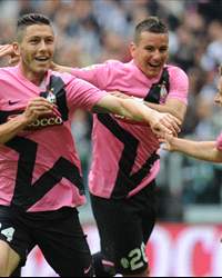 Juventus players celebrating  - Juventus-Atalanta