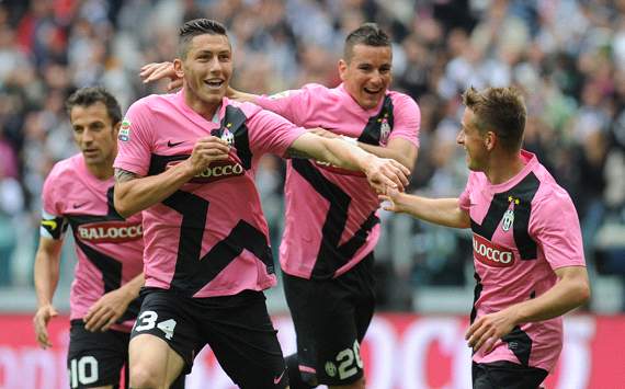 Juventus players celebrating  - Juventus-Atalanta