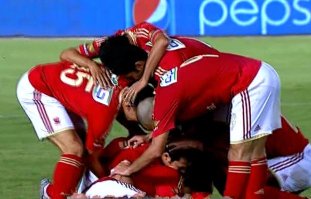 هاتريك ابو تريكة تقود فريق الاهلي للفوز و التأهل لدور المجموعات.. تقرير المباراة
