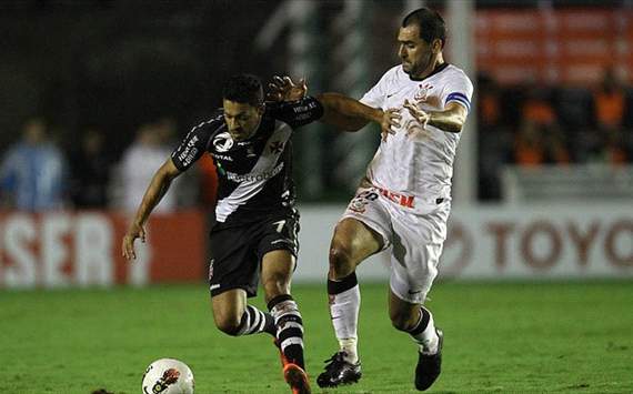 Eder Luis e Danilo - Vasco x Corinthians
